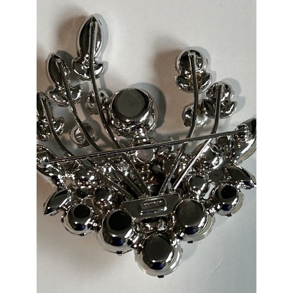 Vintage Eisenberg Crystal Prong Rhinestone Floral Wreath Brooch Pin Rhodium - Picture 2 of 13